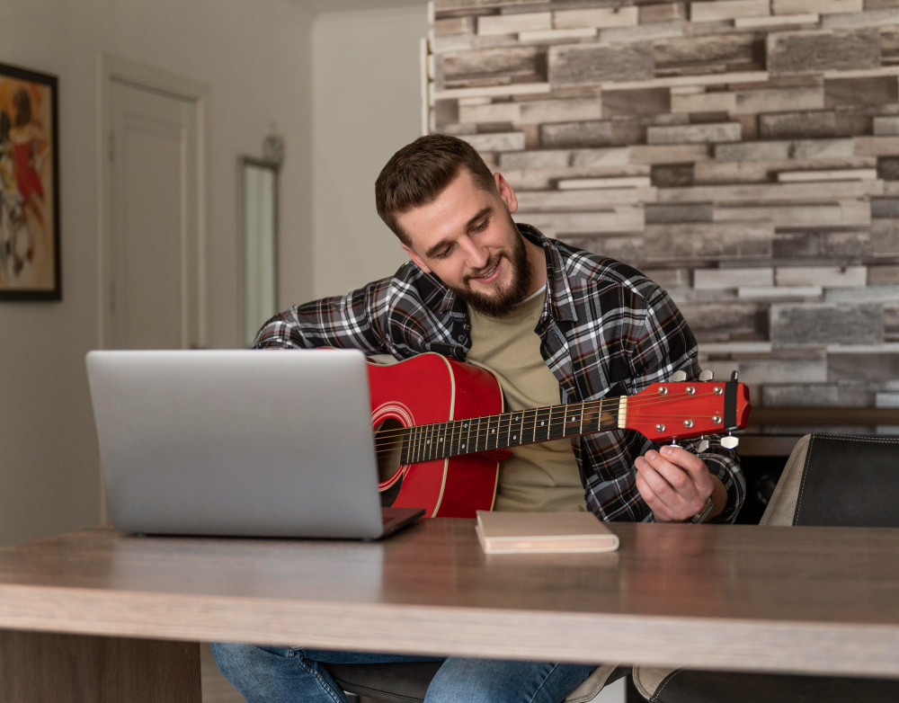 man-leer-online-gitaar-spelen