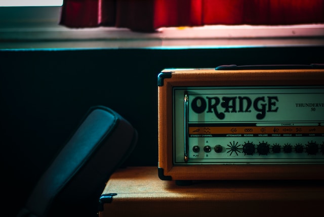 orange-versterker-gitaar-klein